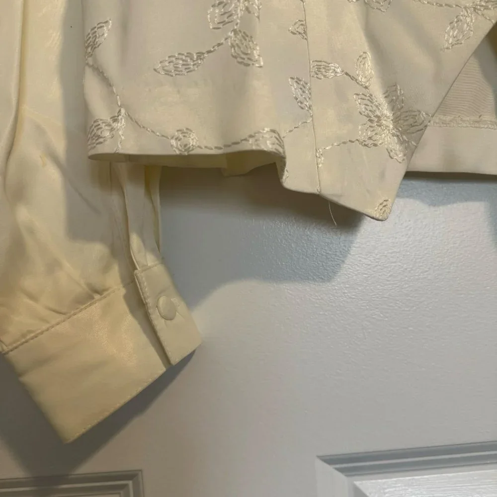 Vintage New York City‎ Design Co Cream Embroidered Blouse - Size 6 - Picture 3 of 8